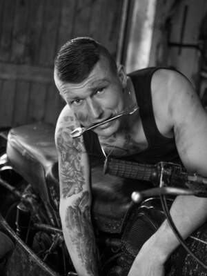 Custom Bike Builder Story Team 4